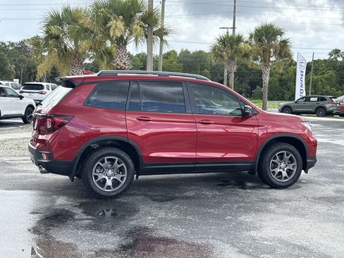 Certified 2024 Honda Passport TrailSport image 6