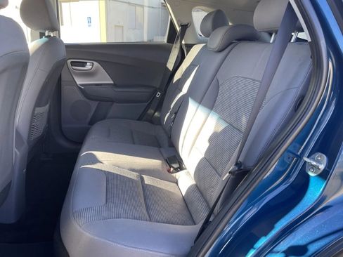 Used 2020 Kia Niro LX image 15