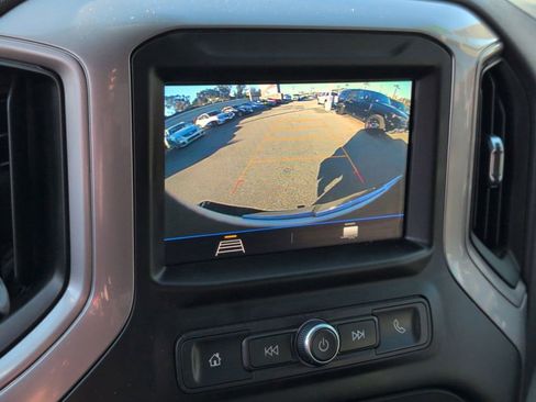 Used 2021 Chevrolet Silverado 1500 Custom image 14