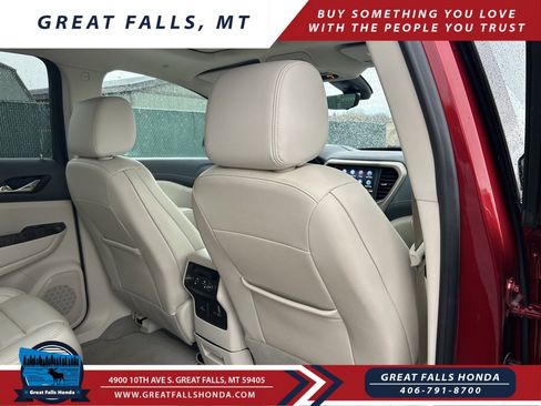 Used 2023 GMC Acadia Denali image 29