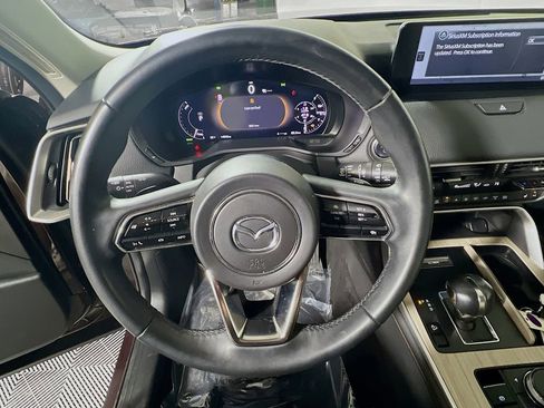 Used 2024 MAZDA CX-90 Plug-In Hybrid w/ Premium Pkg AWD/4WD image 10