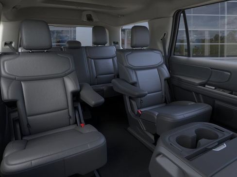New 2026 Ford Expedition Active AWD/4WD image 11