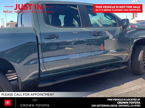 Used 2025 Chevrolet Silverado 1500 LT Trail Boss w/ Convenience Package II AWD/4WD image 3