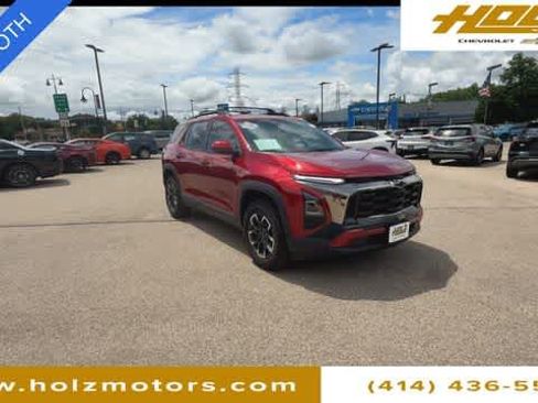Certified 2025 Chevrolet Equinox ACTIV w/ Convenience Package III AWD/4WD image 2