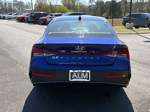 New 2026 Hyundai Elantra SE image 6