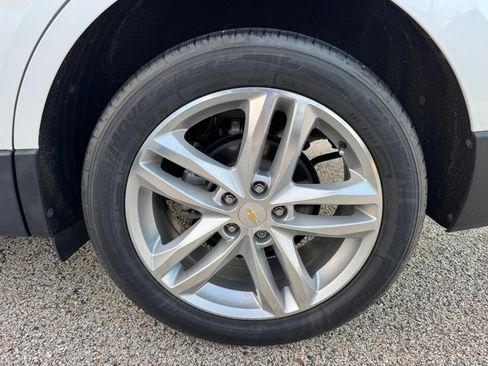 Used 2019 Chevrolet Equinox Premier FWD image 13
