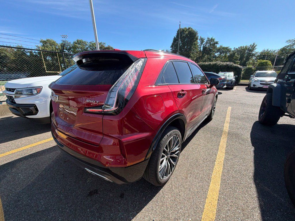 Used 2024 Cadillac XT4 Sport AWD/4WD image 6
