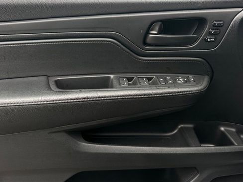 Certified 2023 Honda Odyssey Sport image 12
