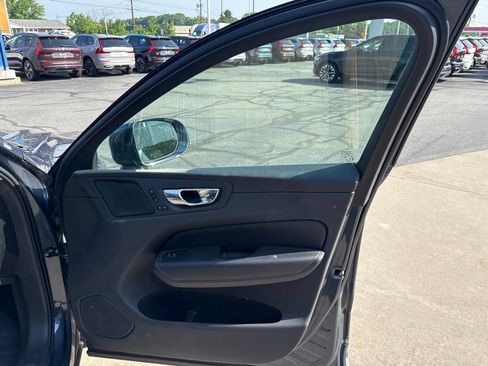 Used 2021 Volvo XC60 T5 Inscription AWD/4WD image 31