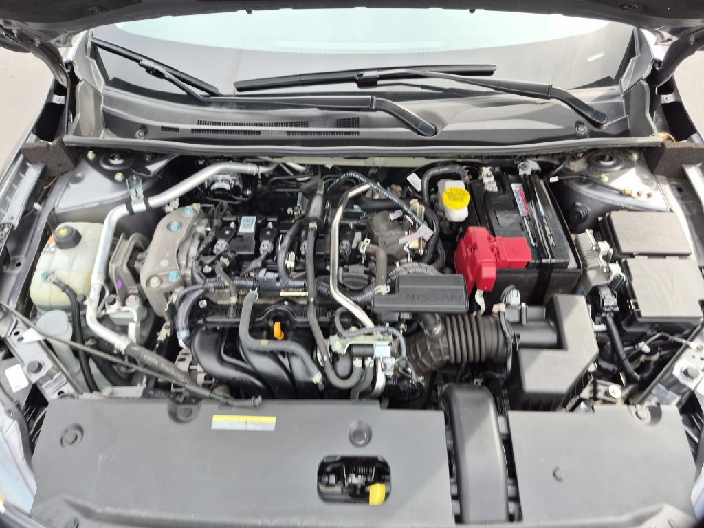 Used 2025 Nissan Sentra SV FWD image 35