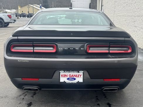 Used 2022 Dodge Challenger GT image 10