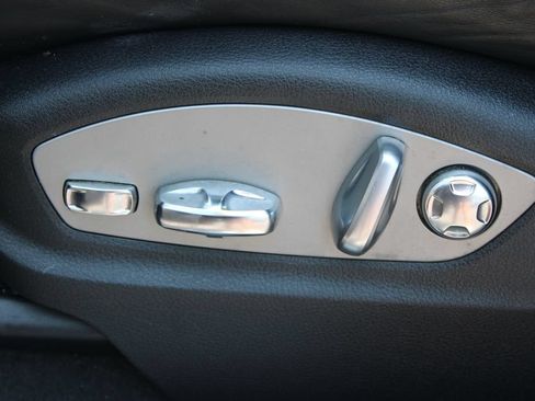 Used 2018 Porsche Macan S AWD/4WD image 21
