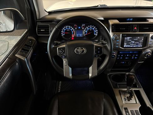 Used 2014 Toyota 4Runner Limited image 47