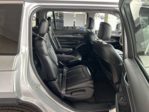 Used 2021 Jeep Grand Cherokee L Limited image 39