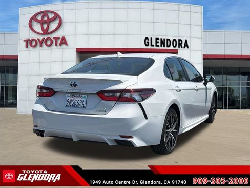 Certified 2022 Toyota Camry SE w/ Audio Upgrade Package FWD image 10