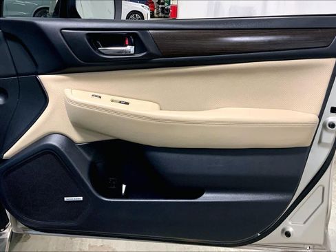 Used 2015 Subaru Legacy 3.6R Limited image 22