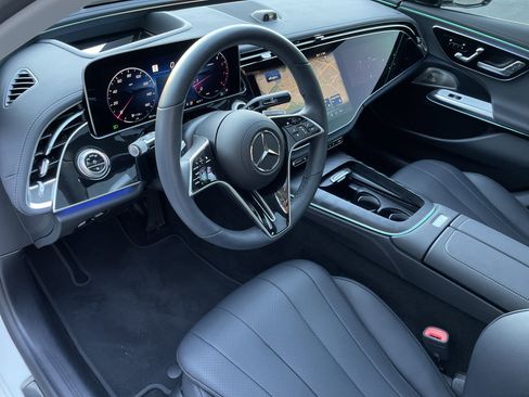 Certified 2025 Mercedes-Benz E 350 E 350 4MATIC Sedan image 21