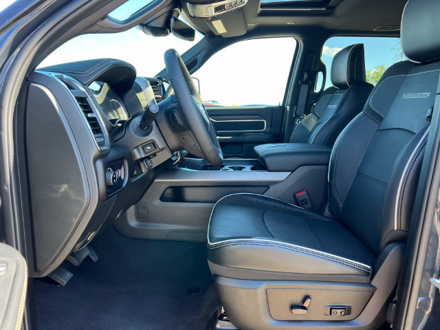 Used 2025 RAM 2500 Laramie w/ Night Edition AWD/4WD image 4