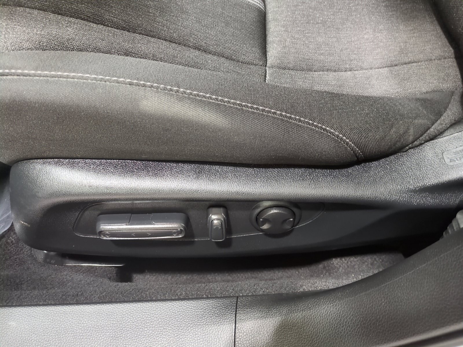 Used 2025 Honda Accord Sport image 17
