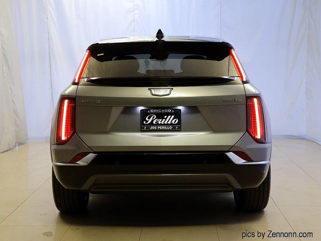 Used 2025 Cadillac Optiq Luxury 2 w/ LPO, Floor Liner Package AWD/4WD image 7