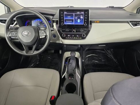Used 2020 Toyota Corolla LE image 20