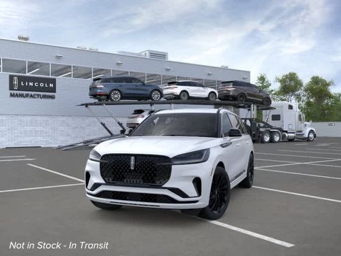 New 2026 Lincoln Aviator Reserve AWD/4WD image 2