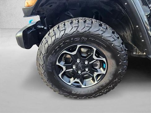 Used 2022 Jeep Wrangler Unlimited Rubicon image 22