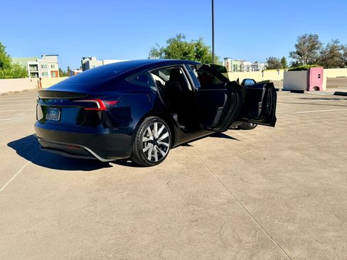 Used 2024 Tesla Model 3 Standard Range RWD image 51