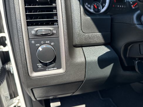 Used 2024 RAM 1500 Tradesman w/ Chrome Plus Package AWD/4WD image 16