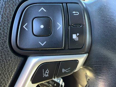 Used 2017 Toyota Highlander XLE image 20