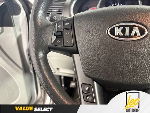 Used 2011 Kia Sorento LX AWD/4WD image 9