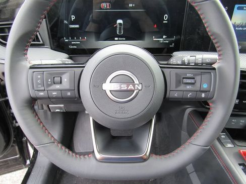 New 2026 Nissan Kicks SR w/ Cold Weather Package FWD image 25