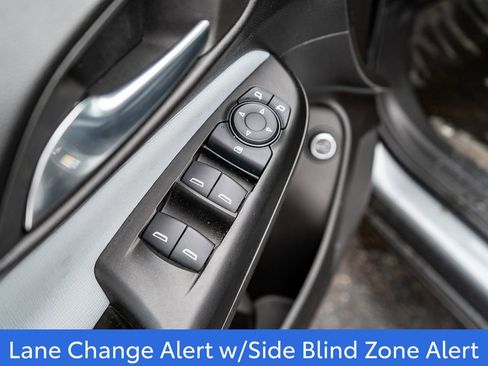 Used 2024 Buick Envista Preferred w/ Convenience I Package image 19