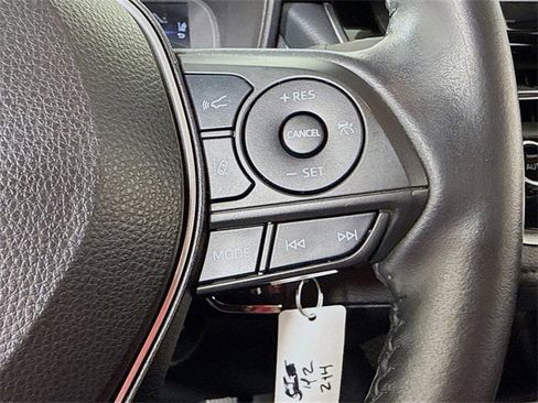 Used 2022 Toyota Corolla SE image 14