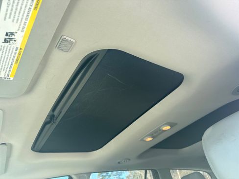 Used 2014 Buick Enclave Leather image 22