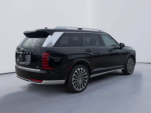 New 2026 Hyundai Palisade Calligraphy AWD/4WD image 3