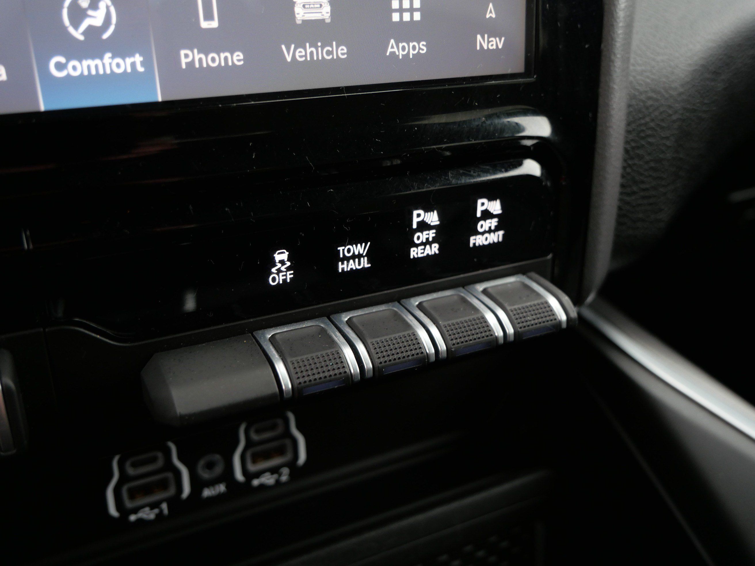 Used 2025 RAM 3500 Big Horn AWD/4WD image 33