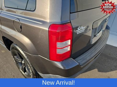 Used 2015 Jeep Patriot Sport w/ Power Value Group FWD image 22