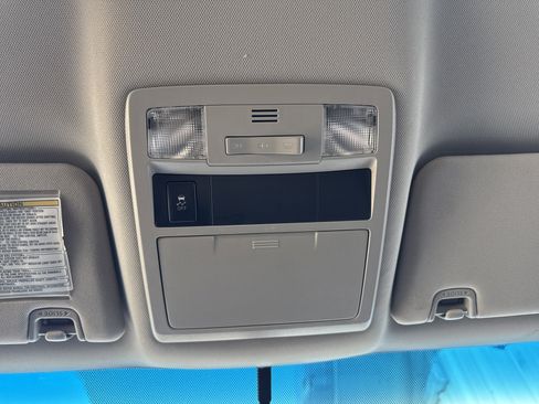 Used 2017 Toyota Tacoma SR5 image 18