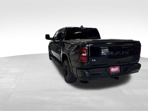 Used 2025 RAM 1500 Big Horn AWD/4WD image 5