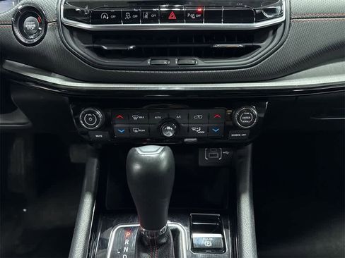 Used 2024 Jeep Compass Trailhawk image 21