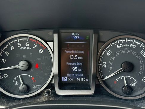 Used 2023 Toyota Tacoma TRD Off-Road w/ Black Out Package (TMS) image 10