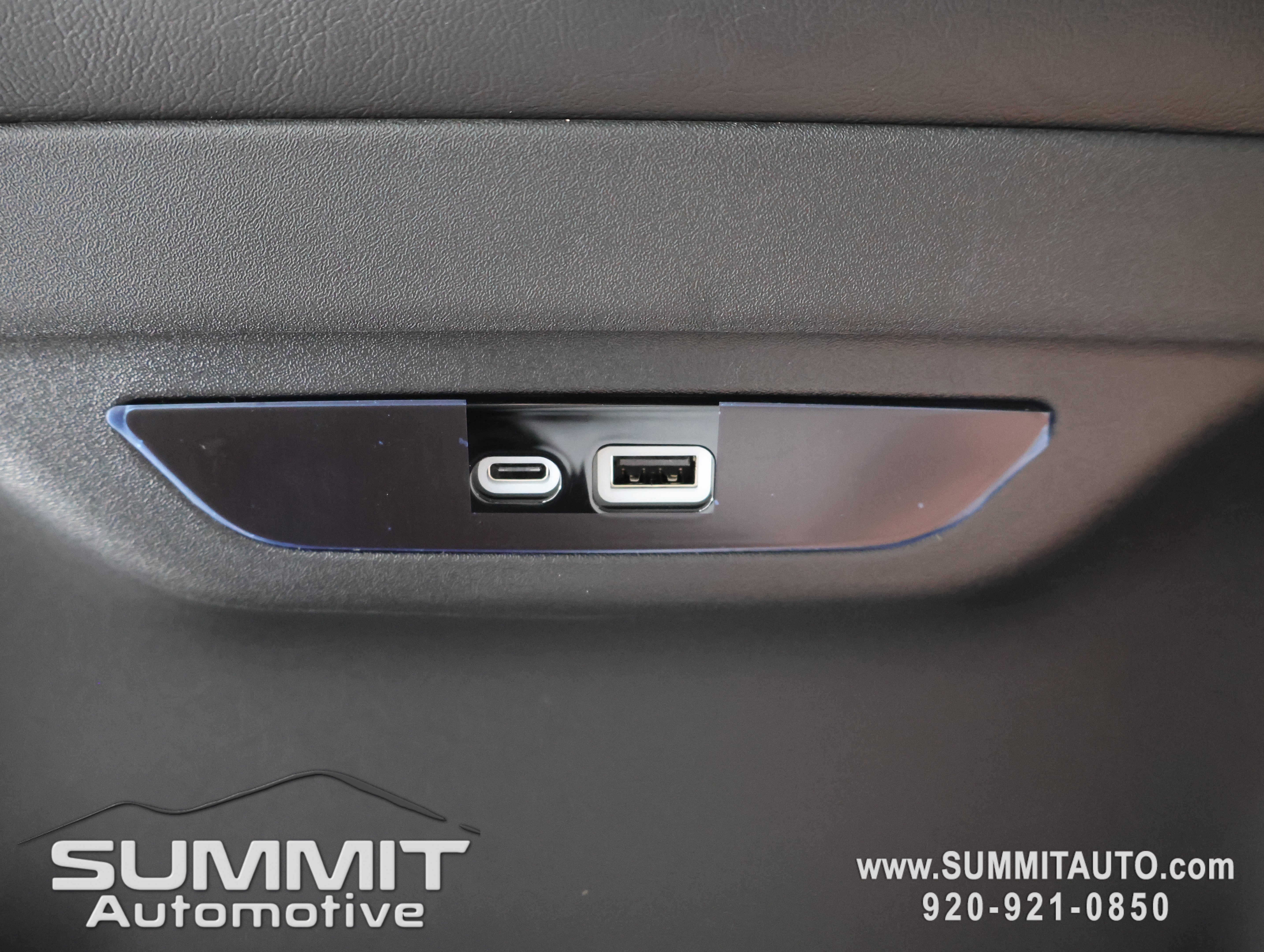 New 2027 Chrysler Pacifica Select AWD/4WD image 36