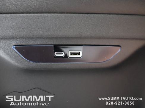 New 2027 Chrysler Pacifica Select AWD/4WD image 36