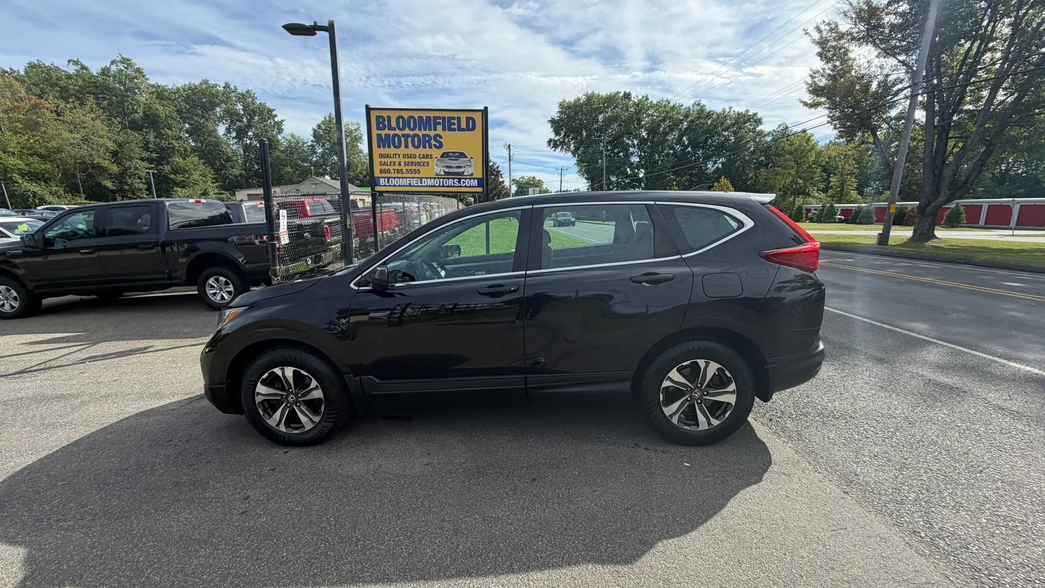 Used 2018 Honda CR-V LX image 2