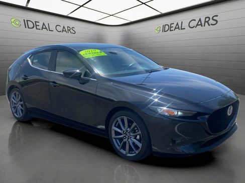 Used 2019 MAZDA MAZDA3 Hatchback FWD image 3