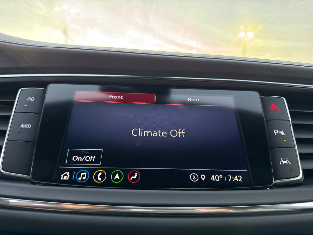 Used 2023 Buick Enclave Essence w/ Experience Buick Package AWD/4WD image 21