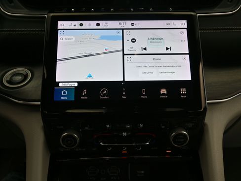 Used 2021 Jeep Grand Cherokee L Overland w/ Advanced Protech Group III image 16