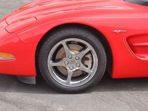 Used 1999 Chevrolet Corvette Convertible w/ Memory Pkg RWD image 35