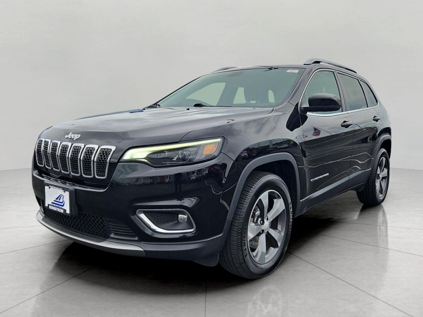 Used 2019 Jeep Cherokee Limited AWD/4WD image 4